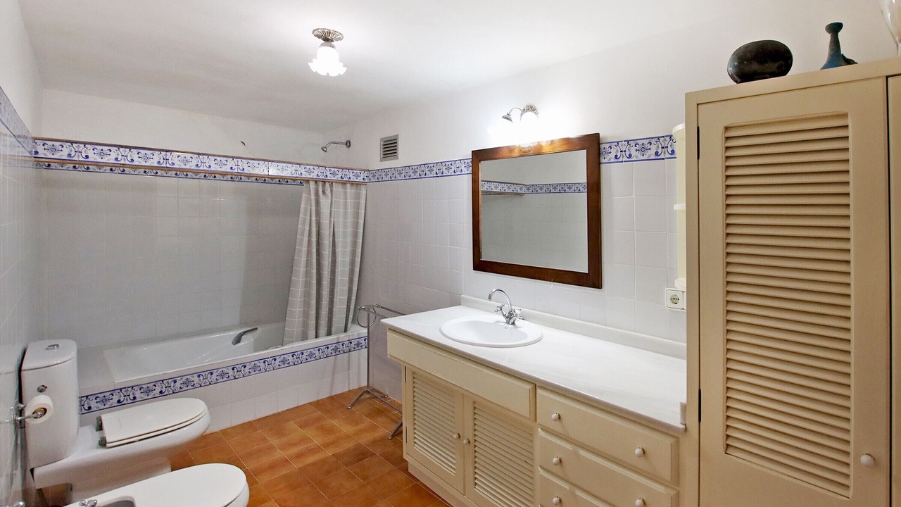 Photo of Bathroom in Banyalbufar
