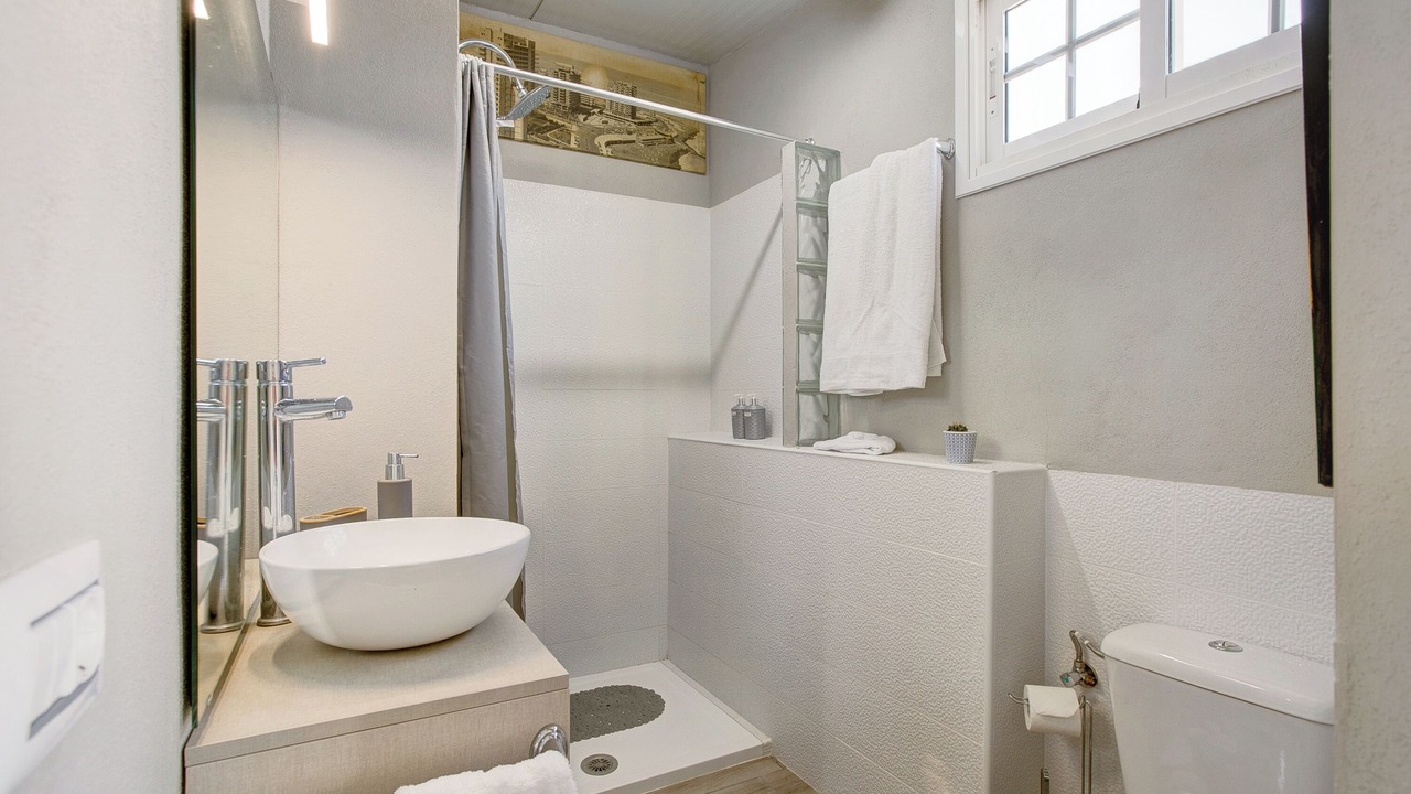 Photo of Bathroom in Arico