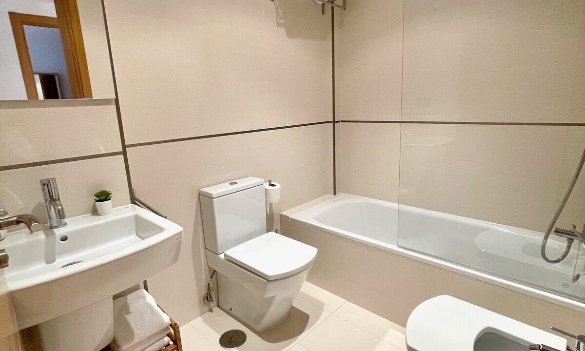 Photo of Bathroom in Viveiro