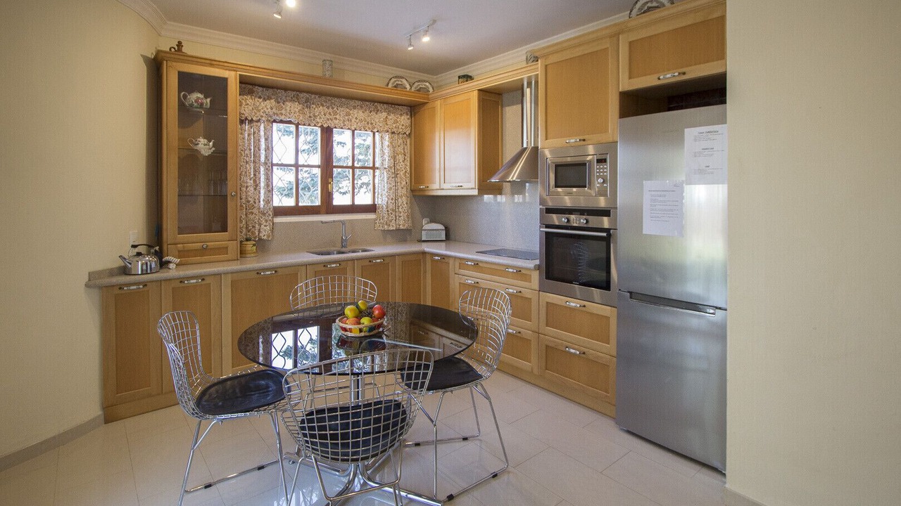 Photo of Kitchen in Alcover