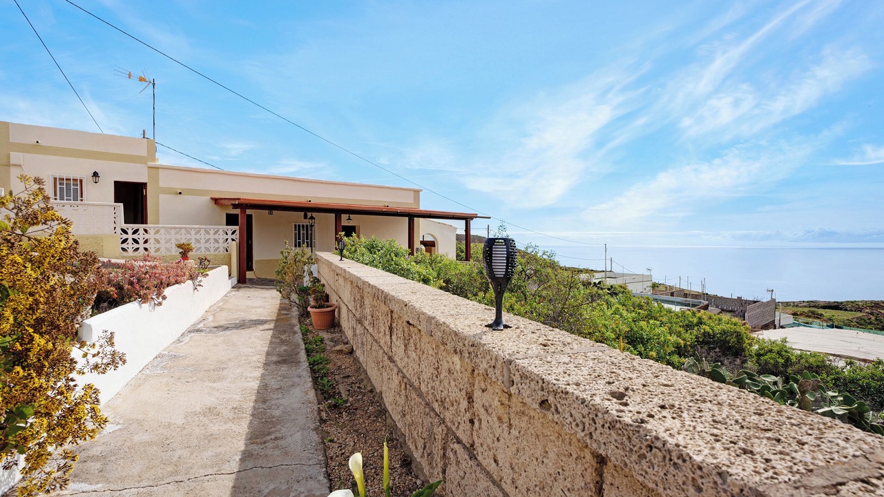 Photo of Outdoor in Fasnia