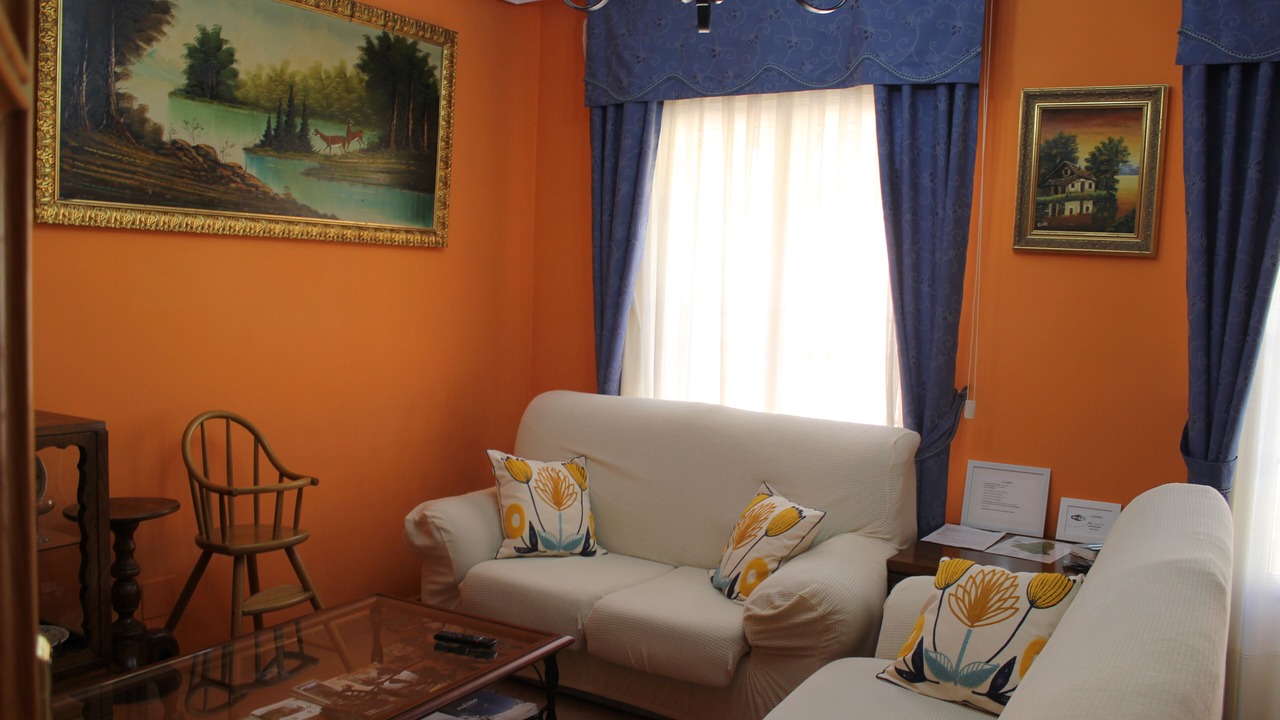 Photo of Livingroom in La Pola de Gordon