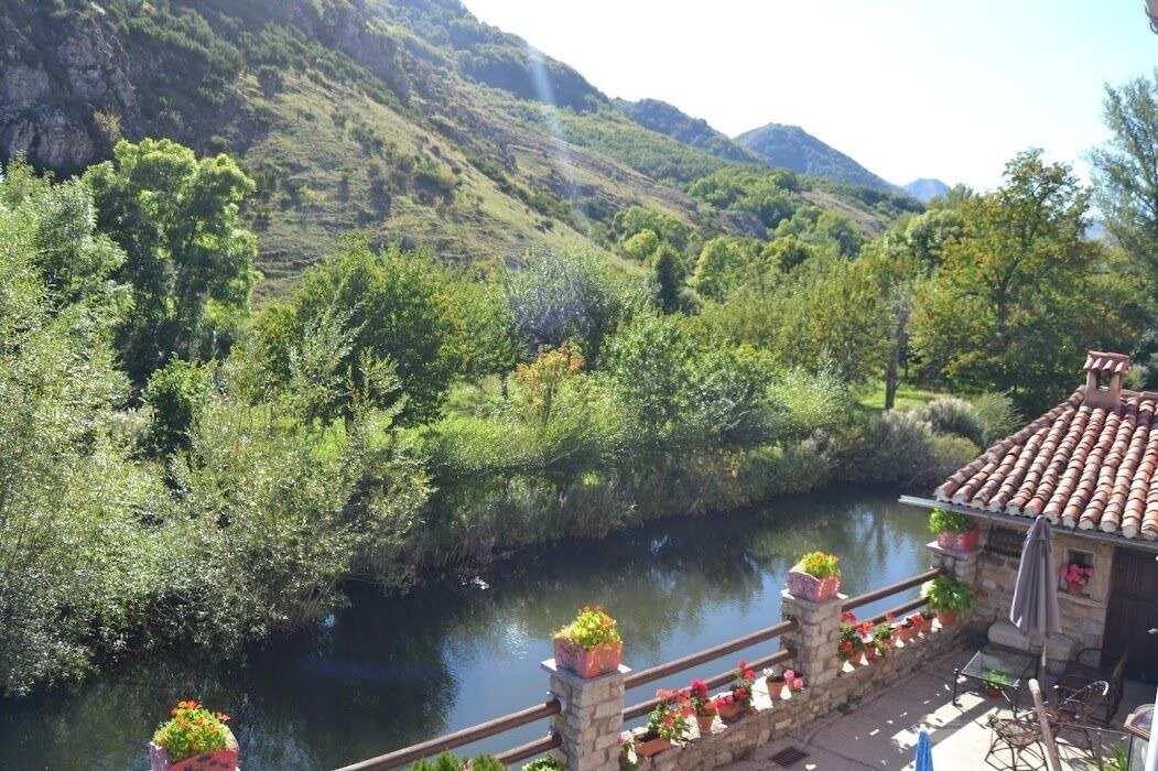 Photo of Outdoor in La Pola de Gordon