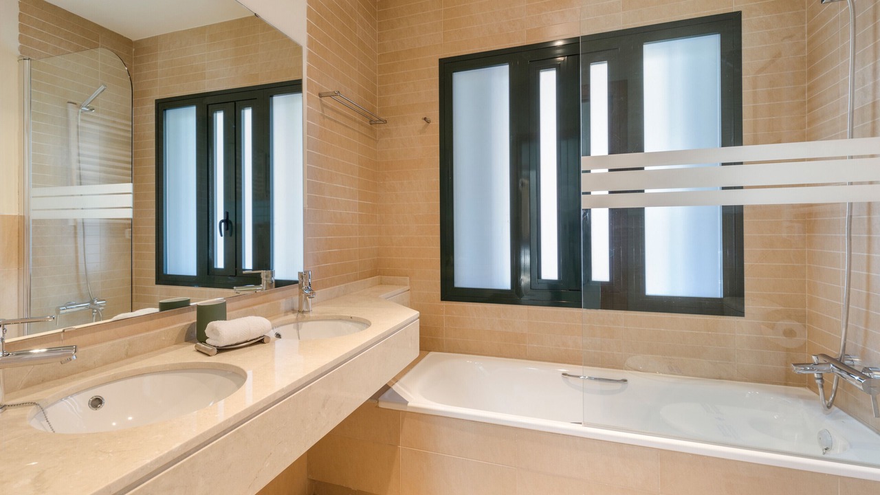 Photo of Bathroom in Hacienda del Alamo
