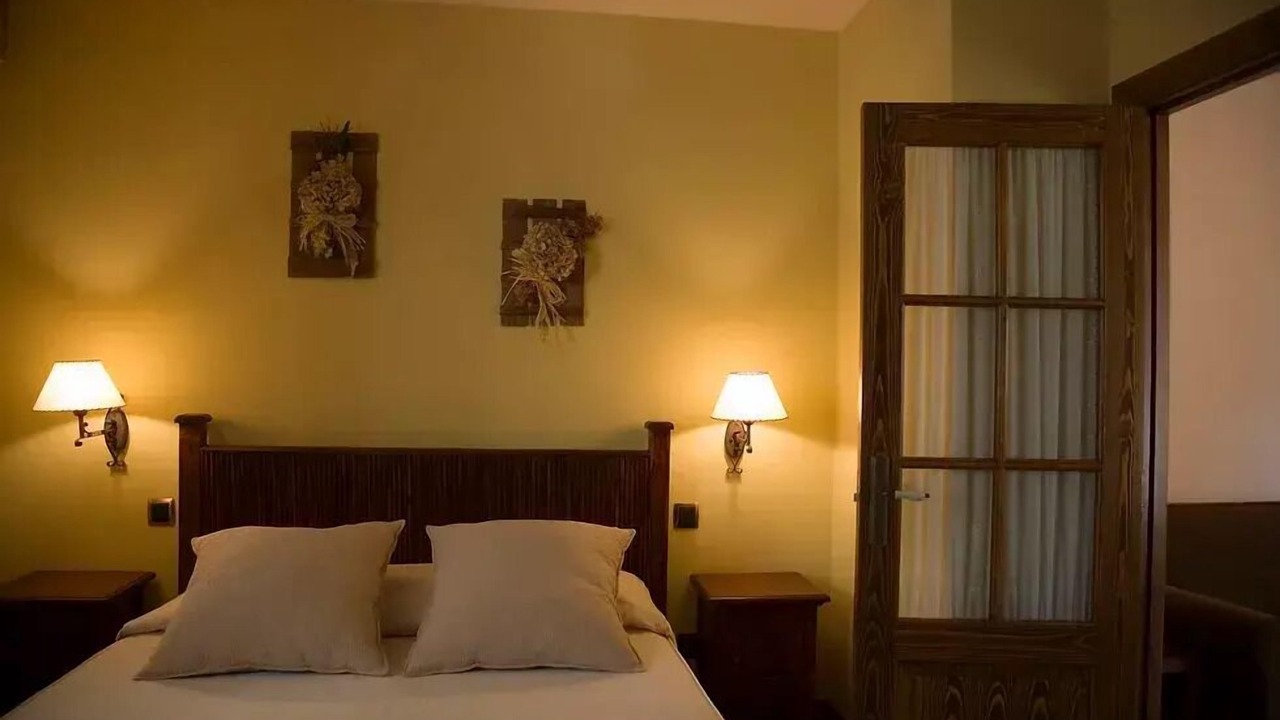Photo of Bedroom in Solares