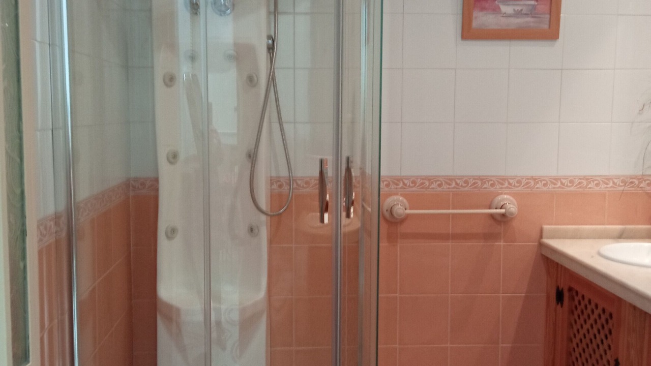 Photo of Bathroom in Siles