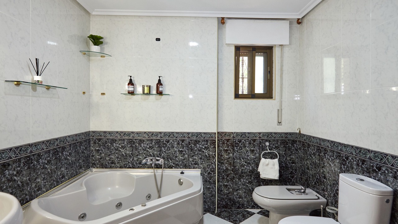 Photo of Bathroom in Jamilena