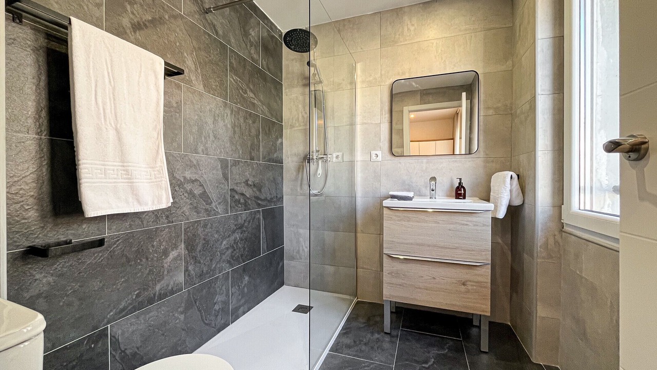 Photo of Bathroom in La Corredoria y Ventanielles