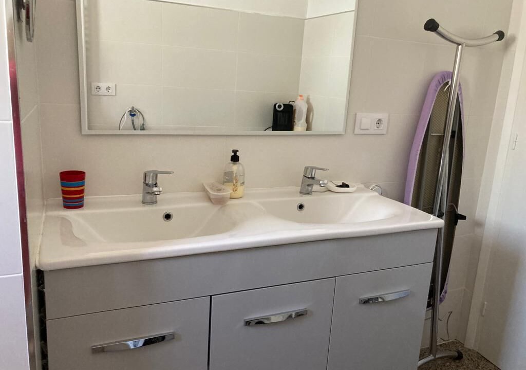 Photo of Bathroom in Roses
