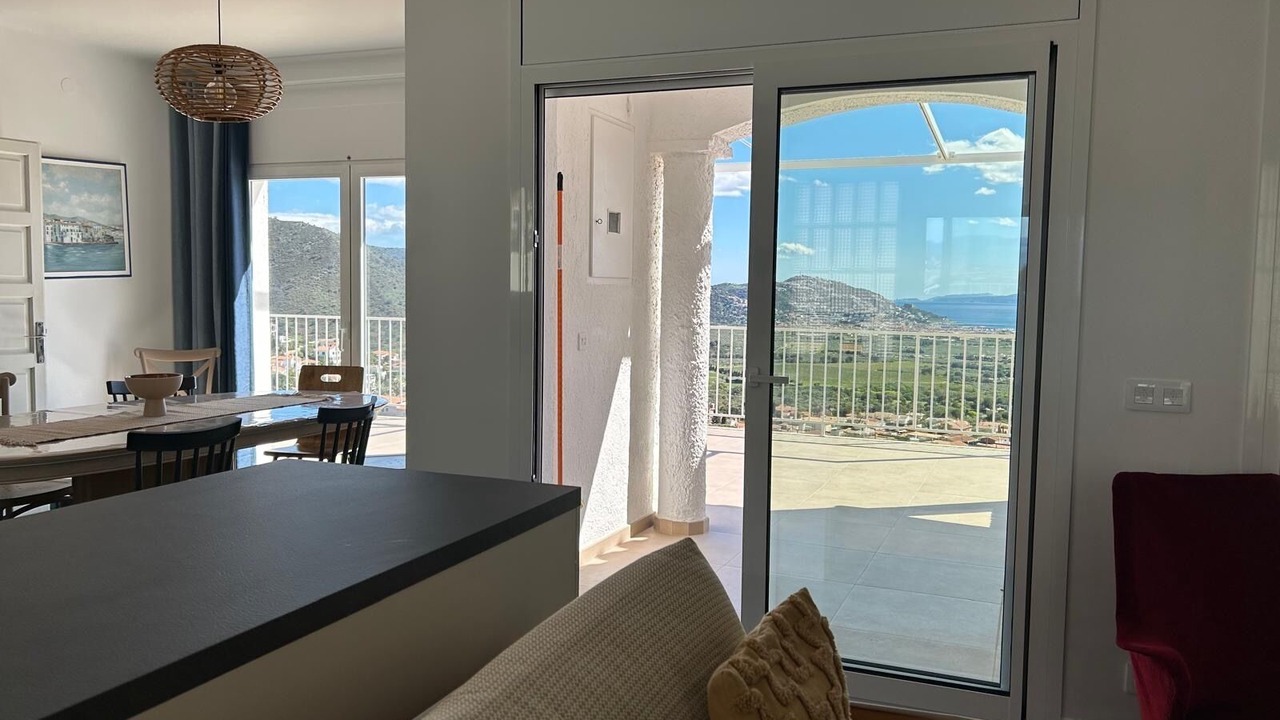 Photo of Livingroom in Roses