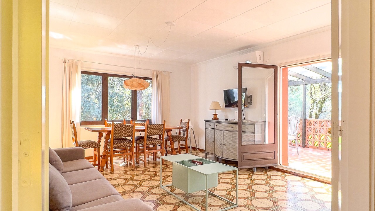 Photo of Livingroom in Riudellots de la Creu