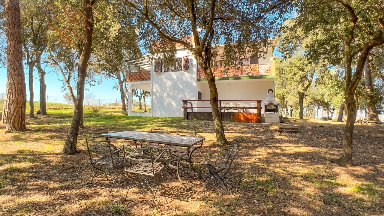 Photo of Outdoor in Riudellots de la Creu