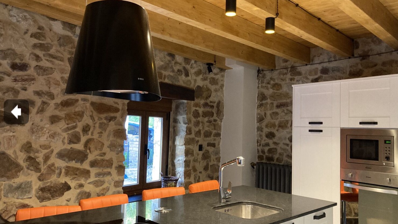 Photo of Kitchen in Cremenes