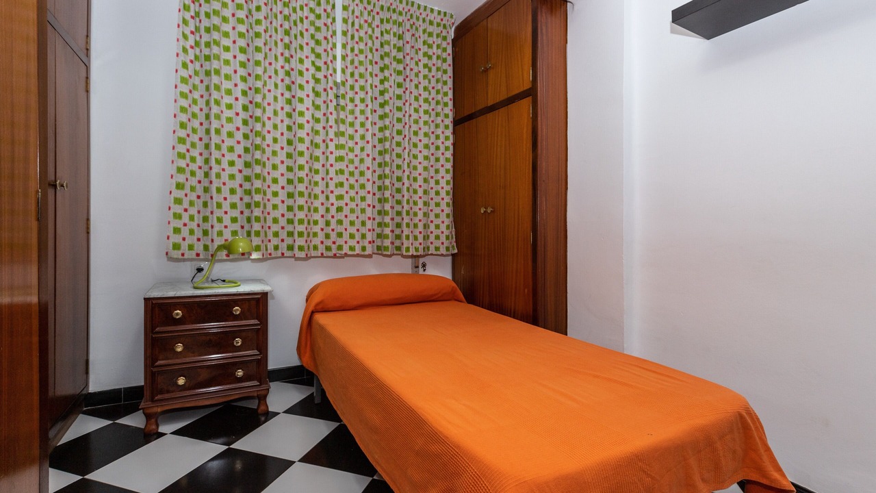 Photo of Bedroom in Explanada de la Estacion
