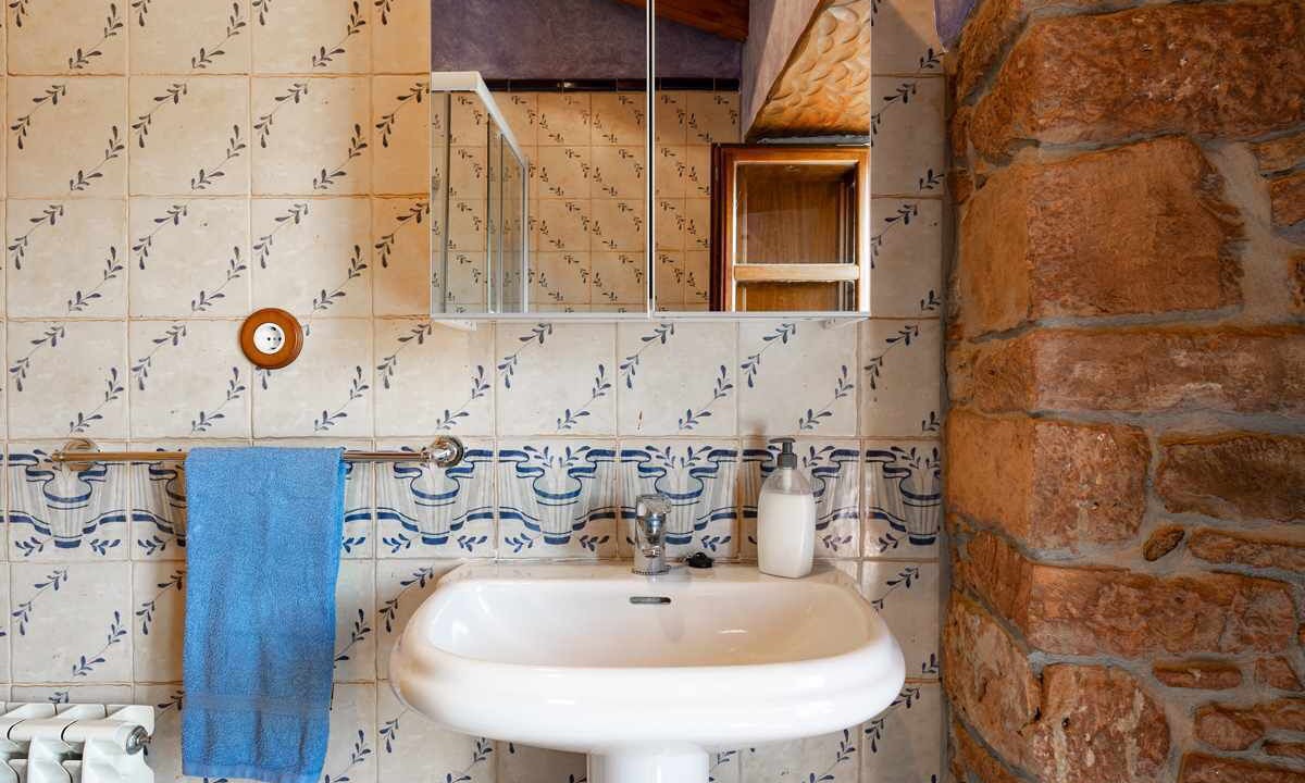 Photo of Bathroom in Cabranes Municipality