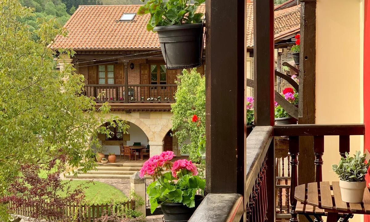 Photo of Patio Balcony in Cosgaya