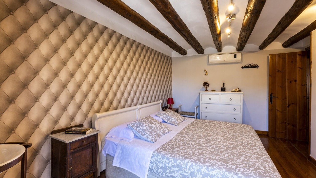 Photo of Bedroom in Adahuesca