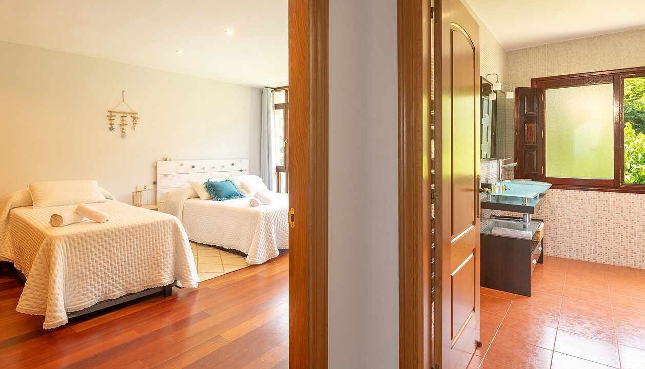 Photo of Bedroom in Llanes