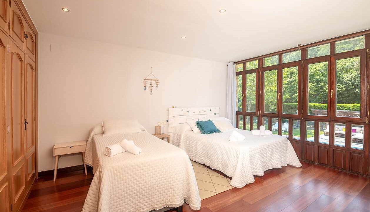 Photo of Bedroom in Llanes