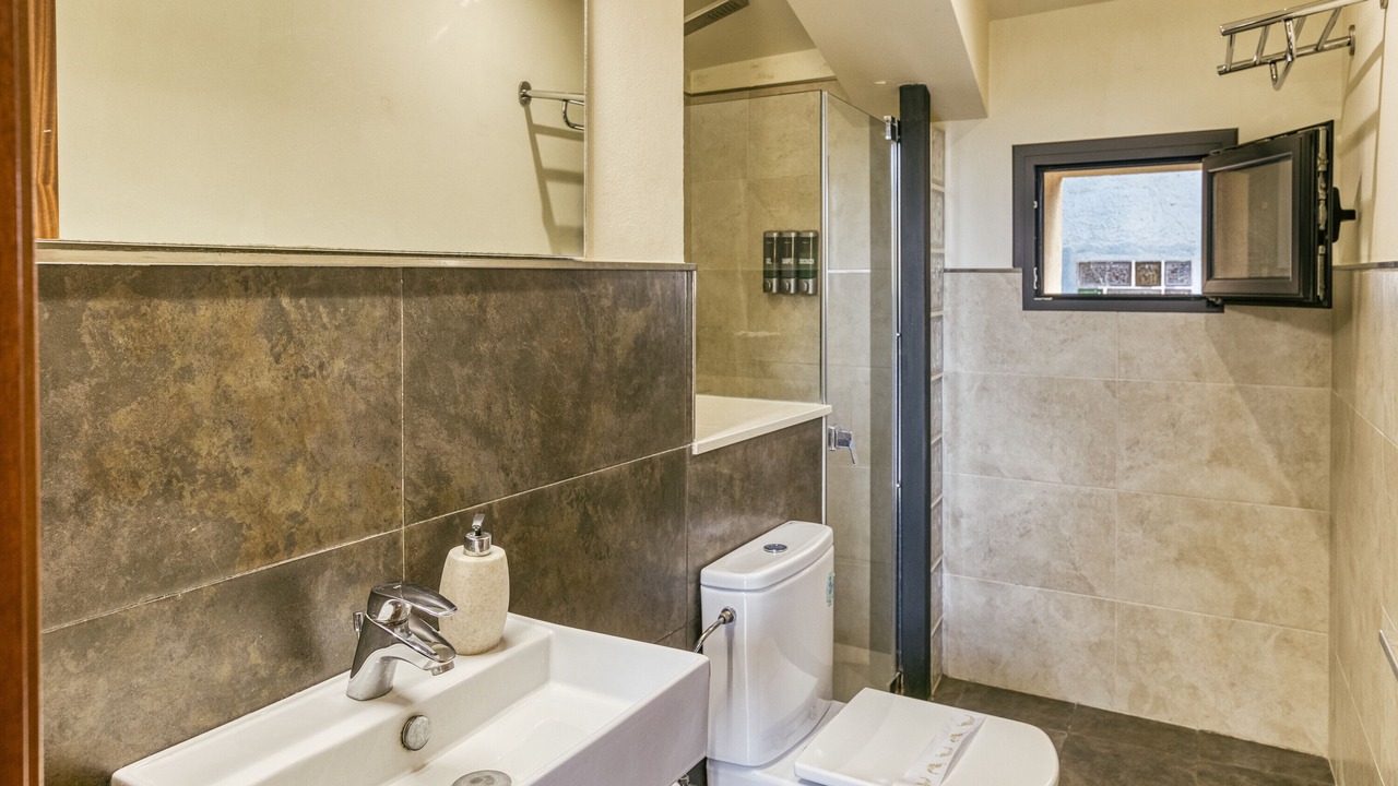 Photo of Bathroom in Navata