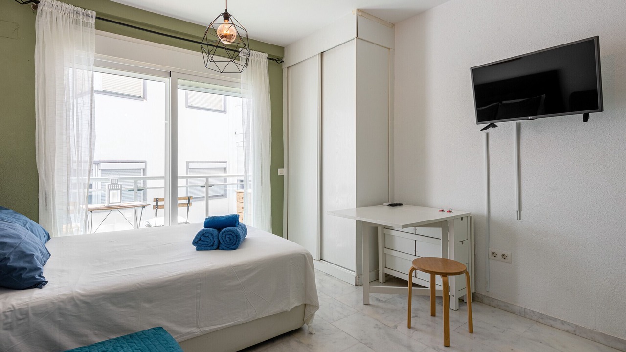 Photo of Bedroom in Torremolinos City Centre
