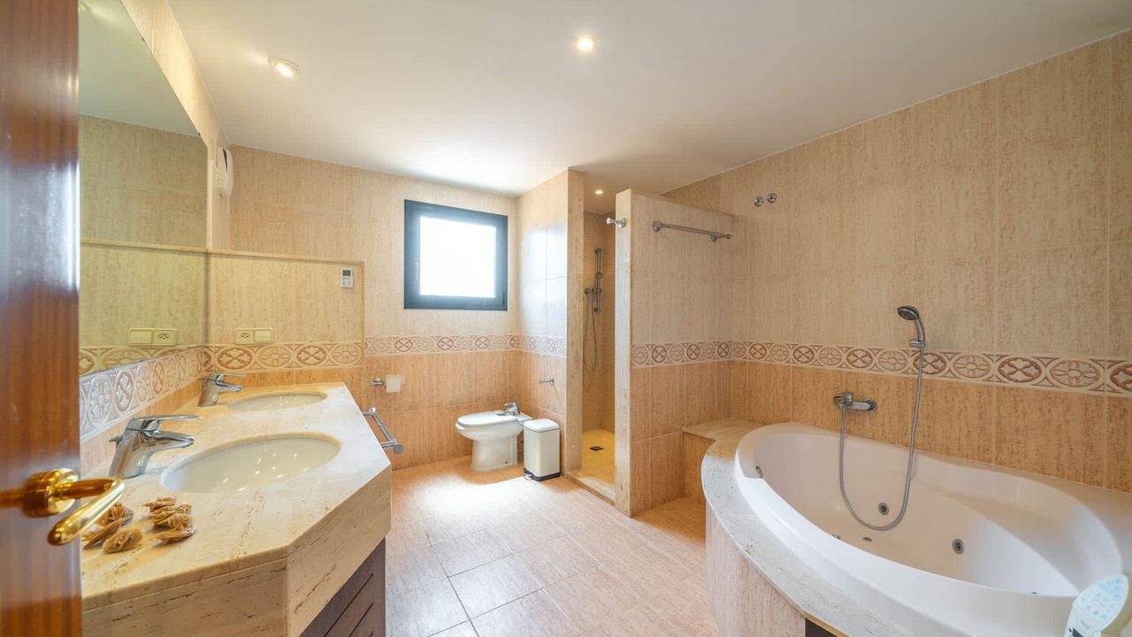 Photo of Bathroom in Condado del Jaruco