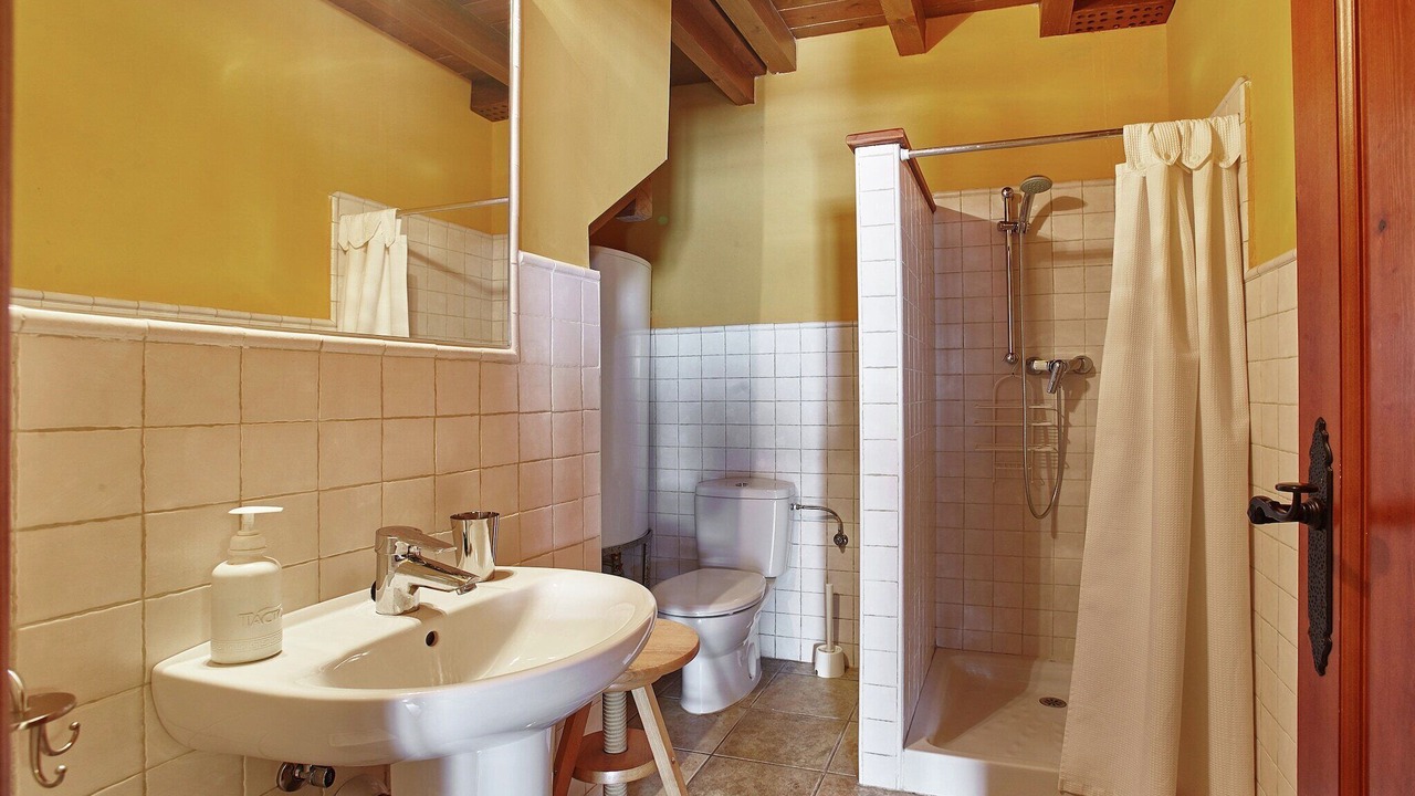Photo of Bathroom in Pruneda