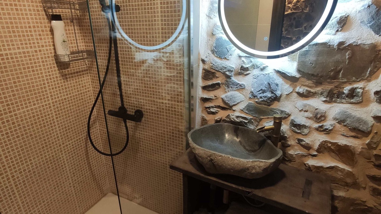 Photo of Bathroom in Truchas