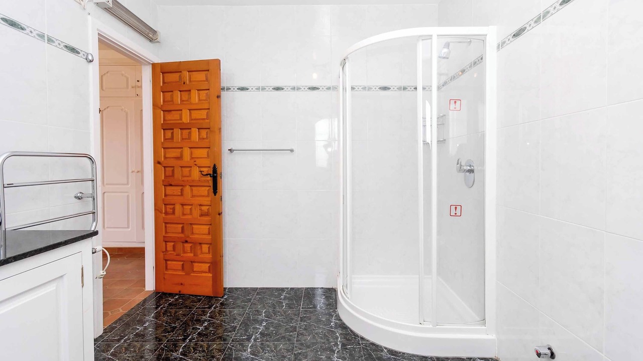 Photo of Bathroom in El Beal