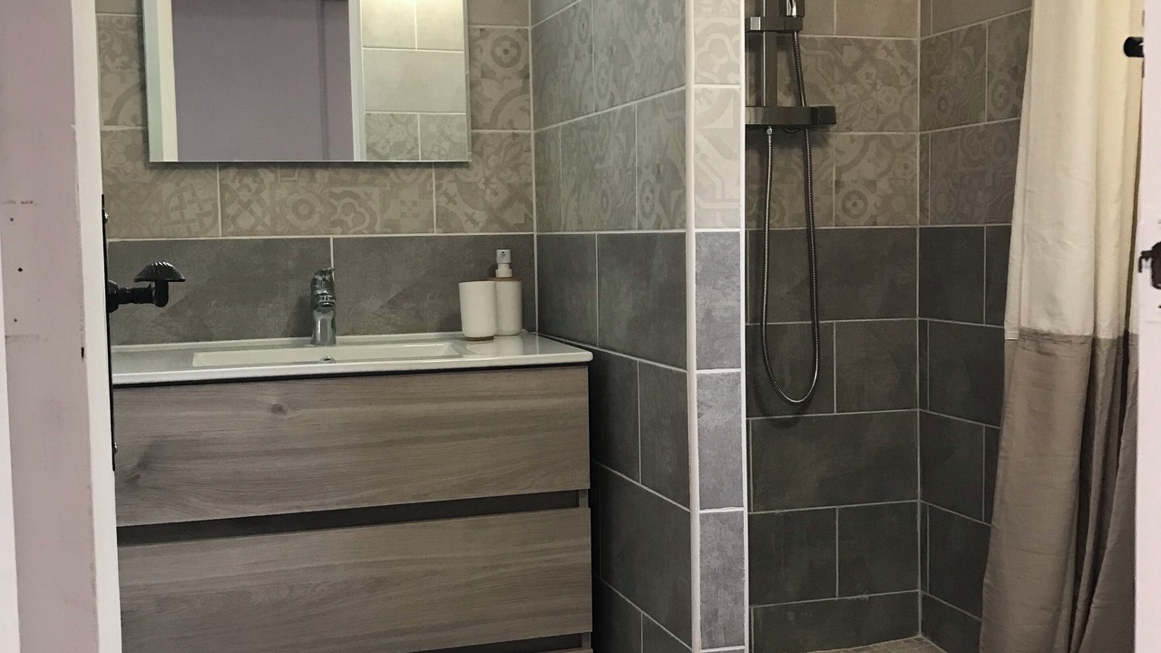 Photo of Bathroom in Pals