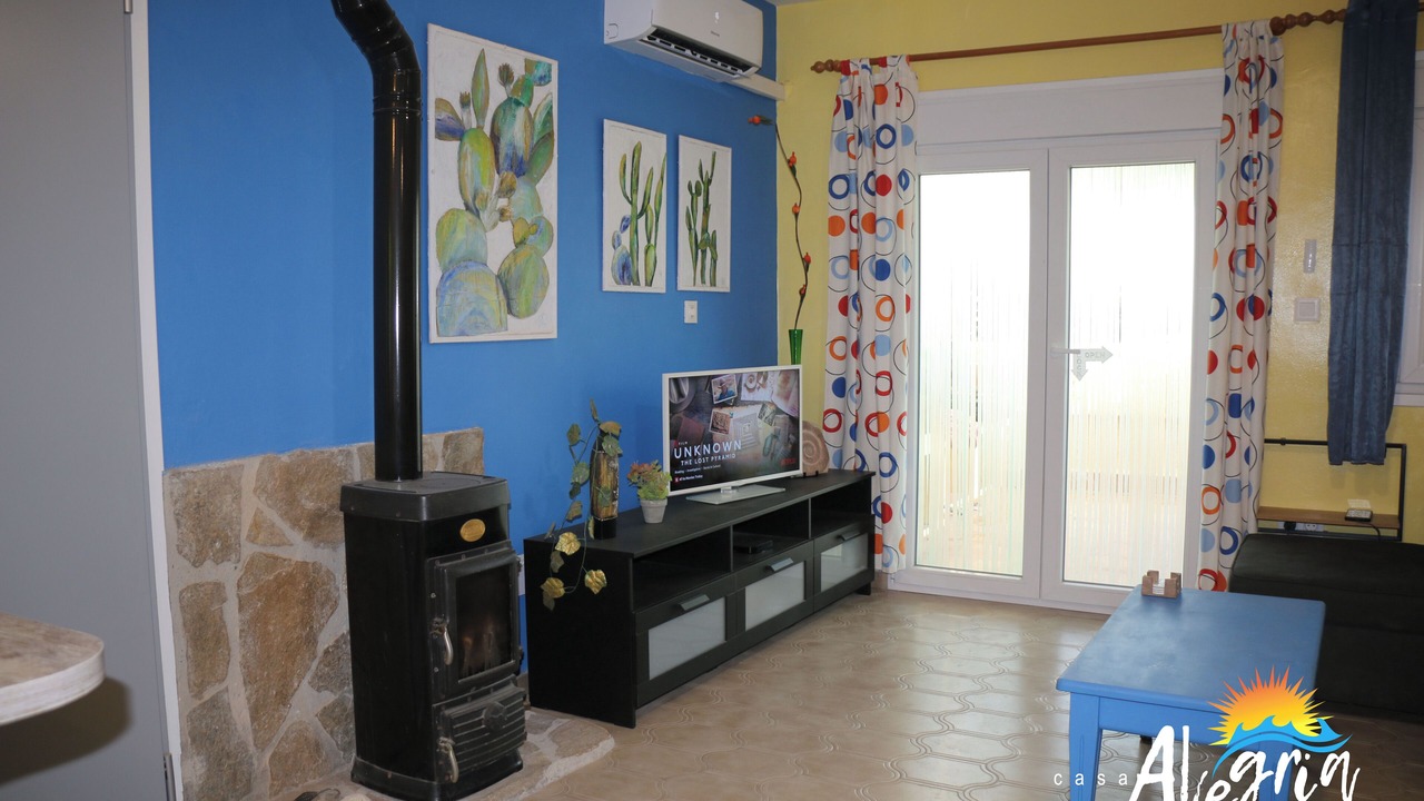 Photo of Livingroom in Vista de los Angeles-Rumina