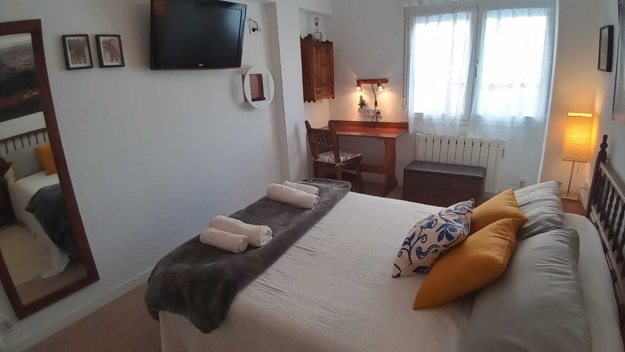 Photo of Bedroom in Medina De Pomar