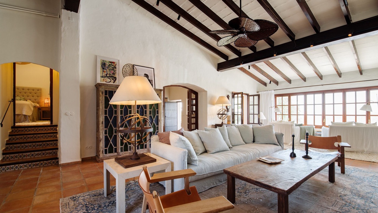 Photo of Livingroom in Establiments