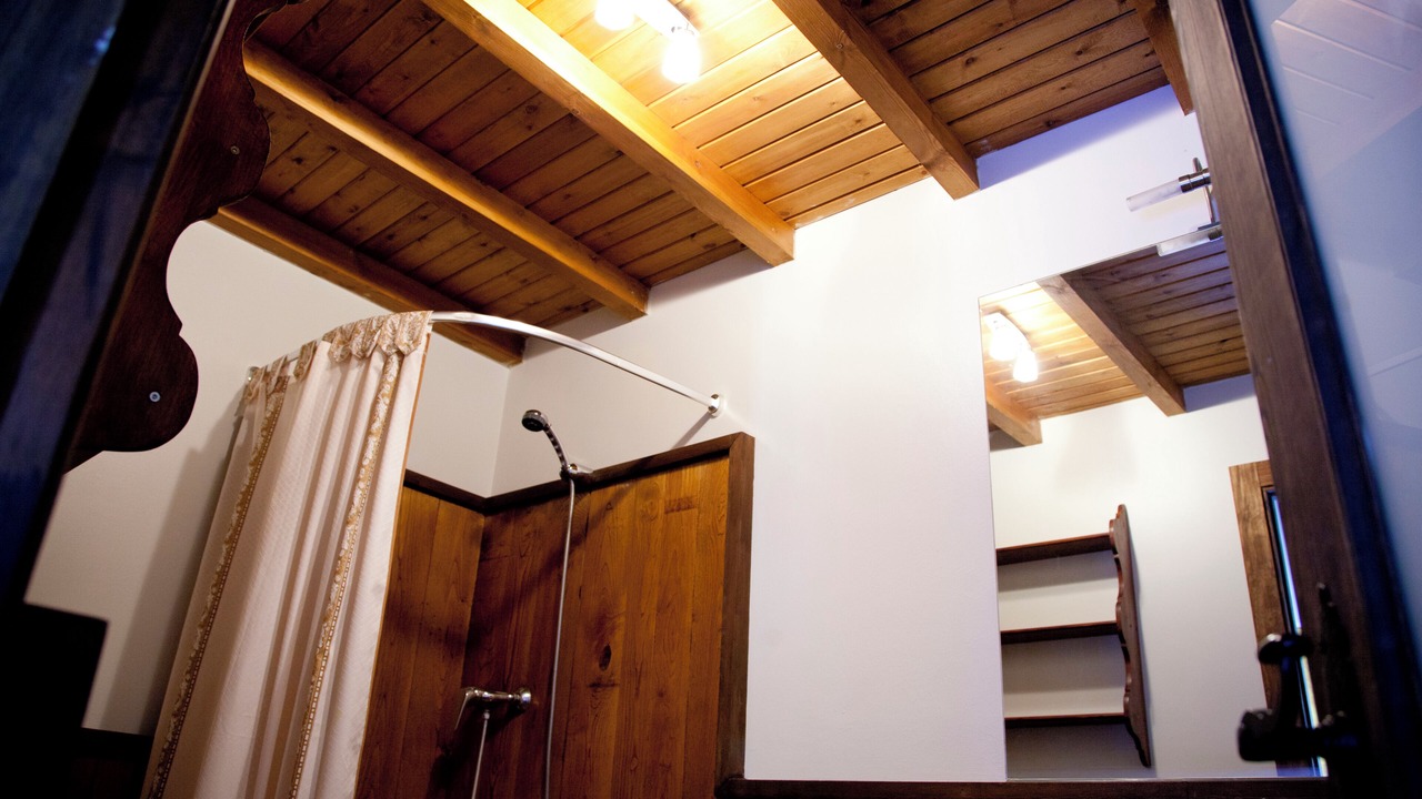 Photo of Bathroom in Jomezana De Abajo