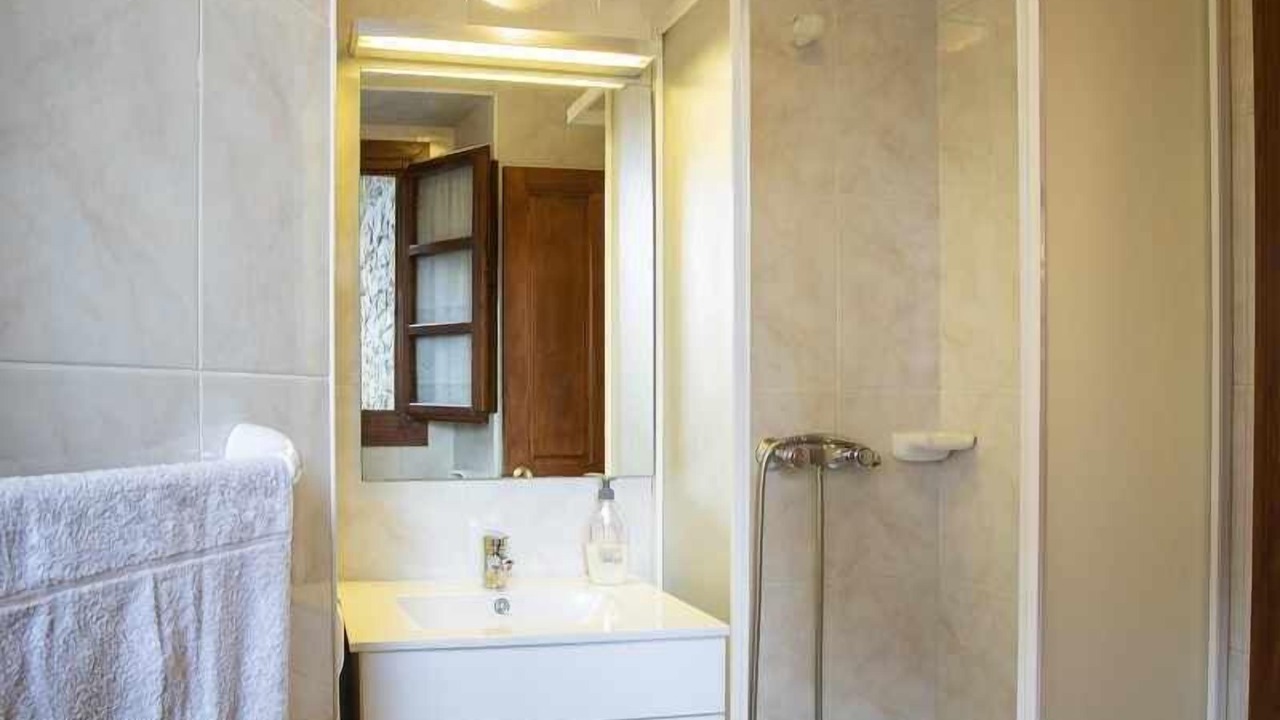Photo of Bathroom in Parres Municipality