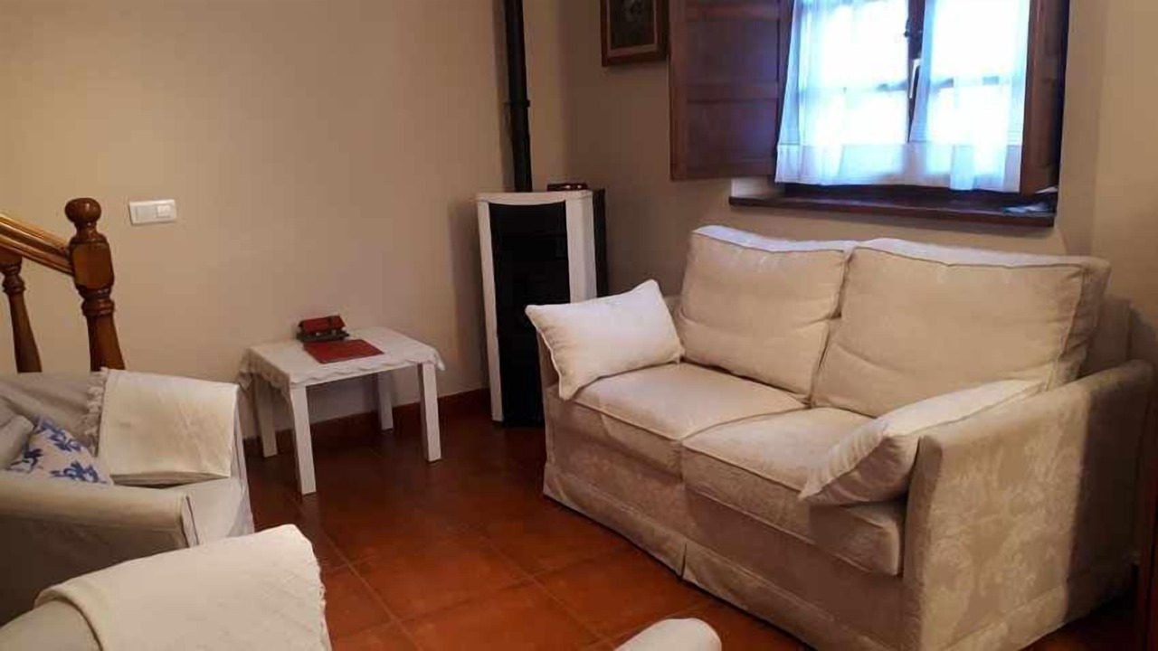 Photo of Livingroom in Parres Municipality