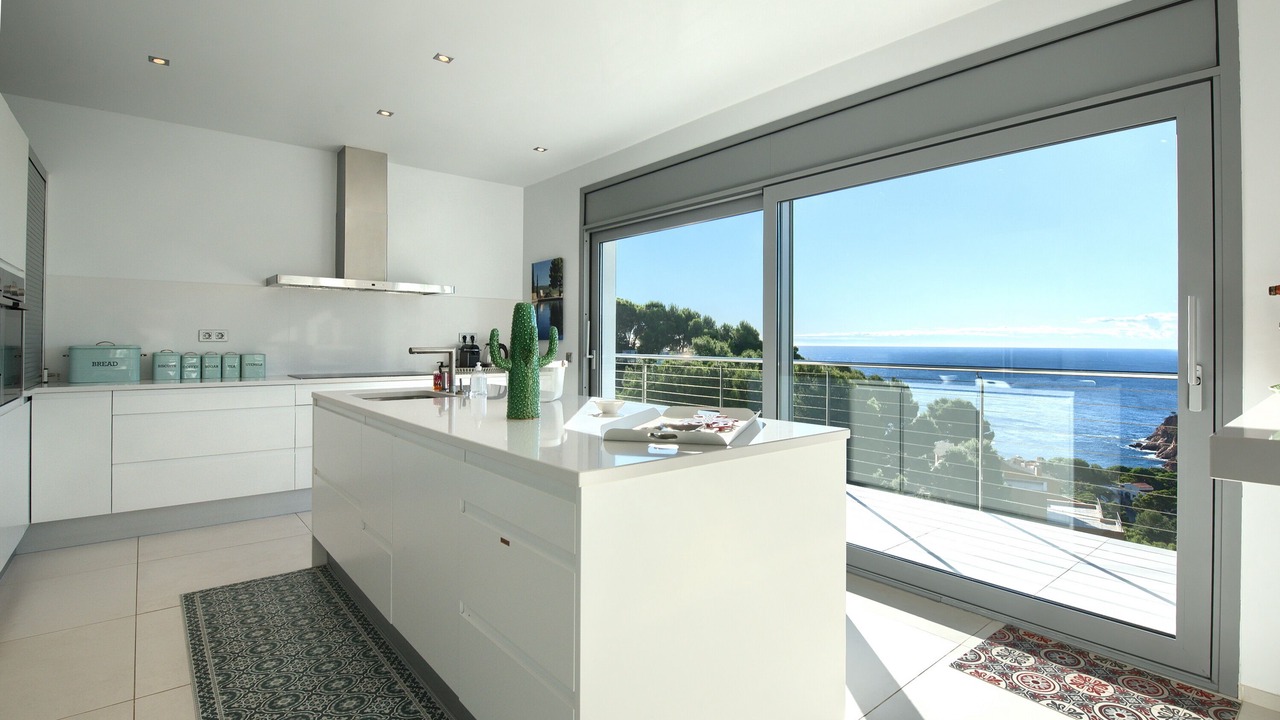 Photo of Kitchen in Tamariu