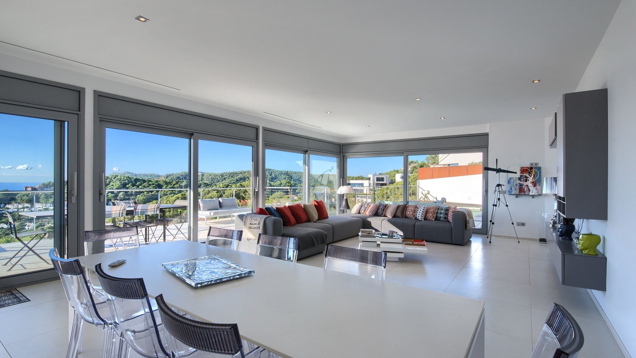 Photo of Livingroom in Tamariu