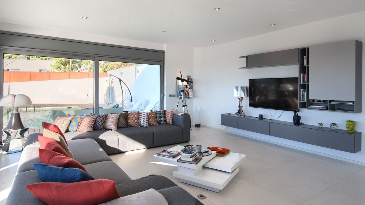 Photo of Livingroom in Tamariu