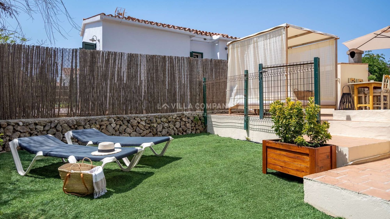 Photo of Patio Balcony in Cala en Porter