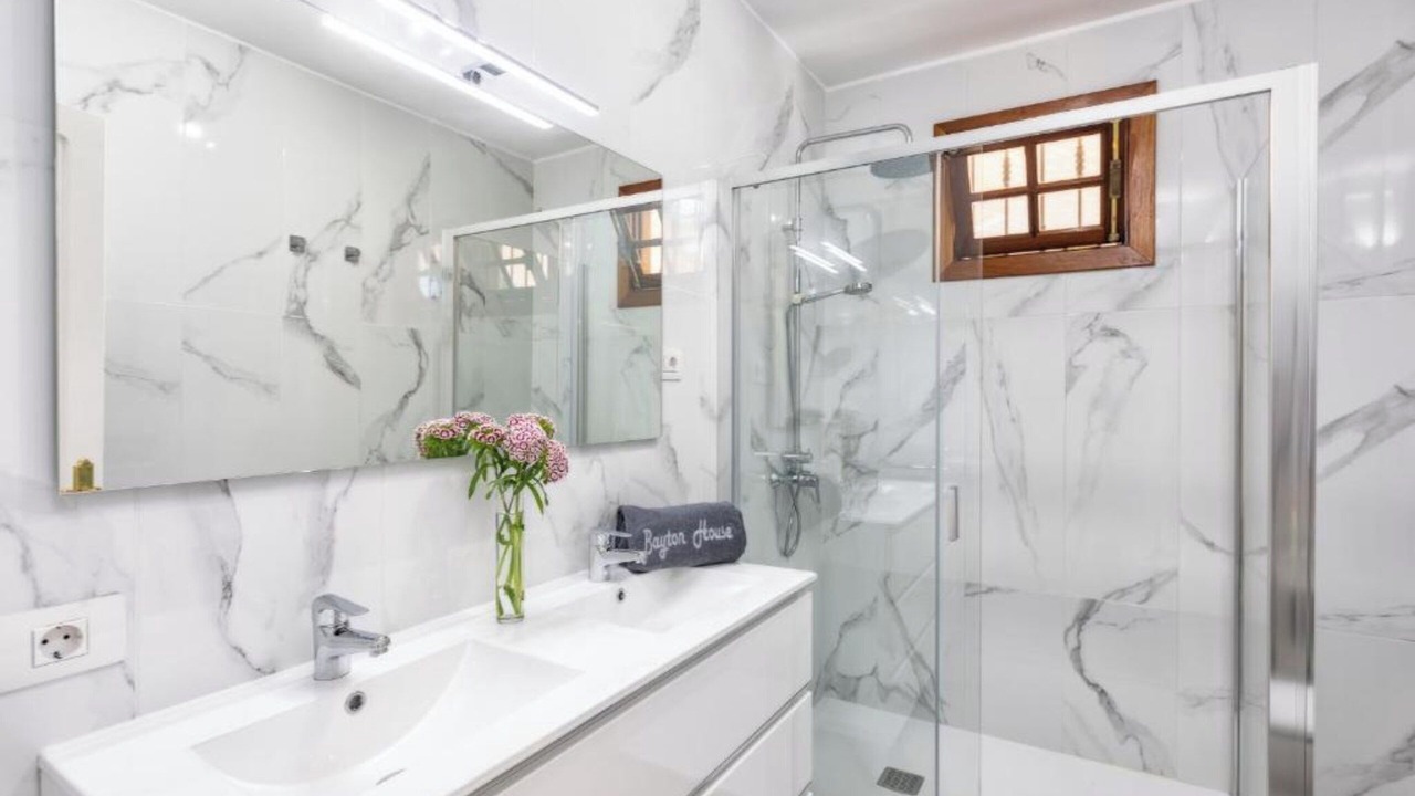 Photo of Bathroom in Los Llanos