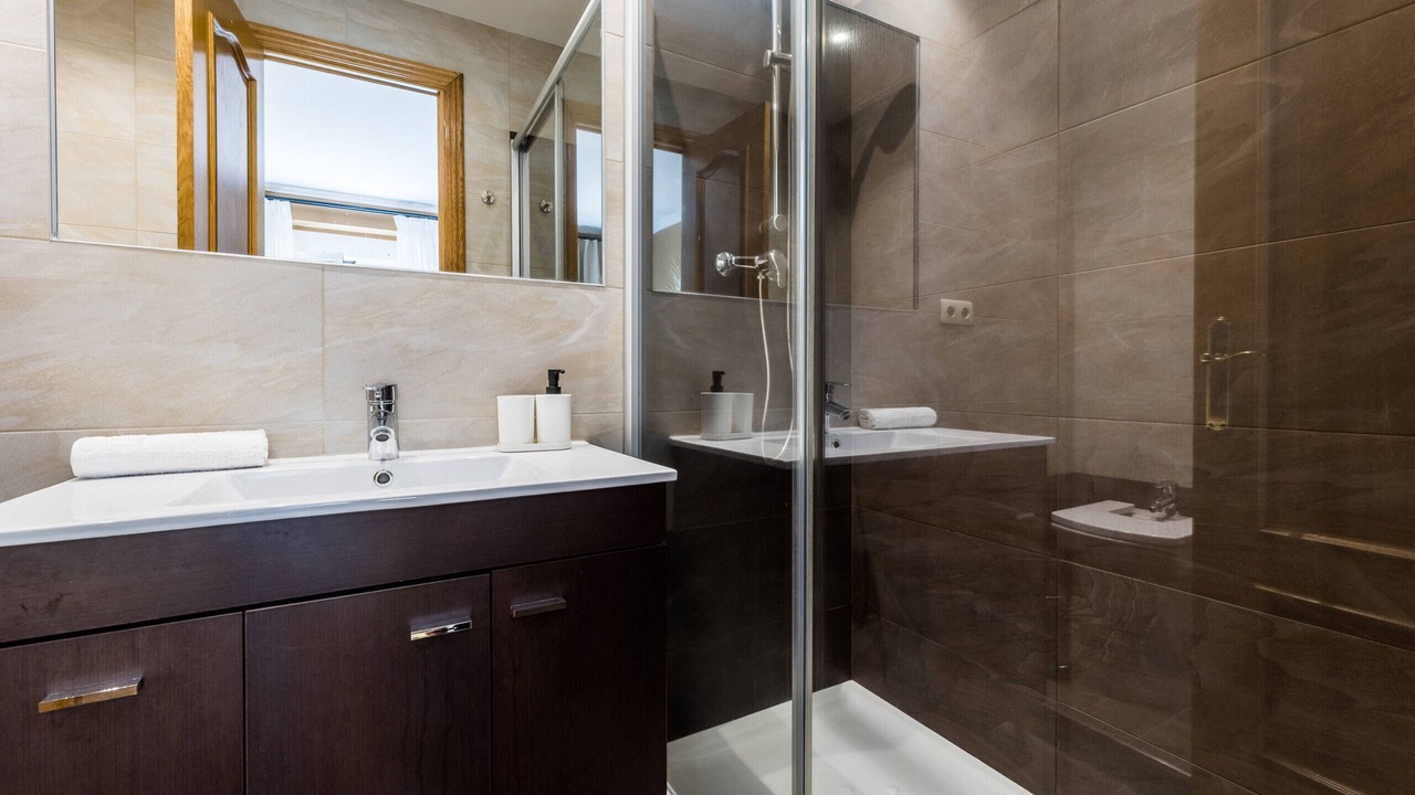 Photo of Bathroom in Gros