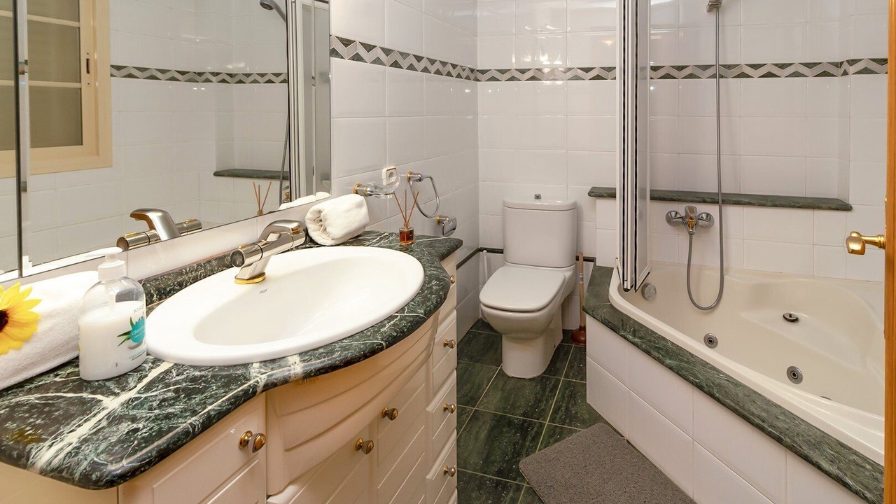 Photo of Bathroom in Puig