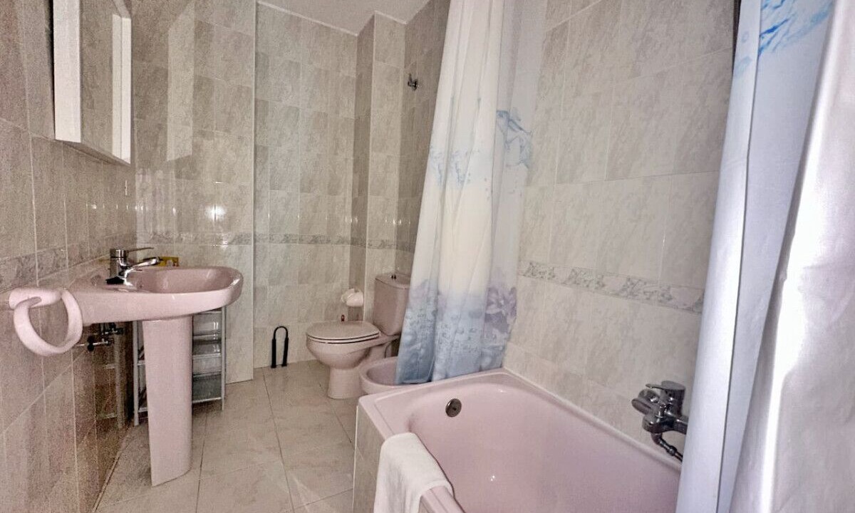 Photo of Bathroom in Noja