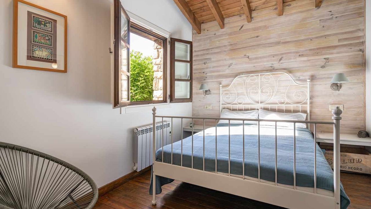 Photo of Bedroom in Margolles