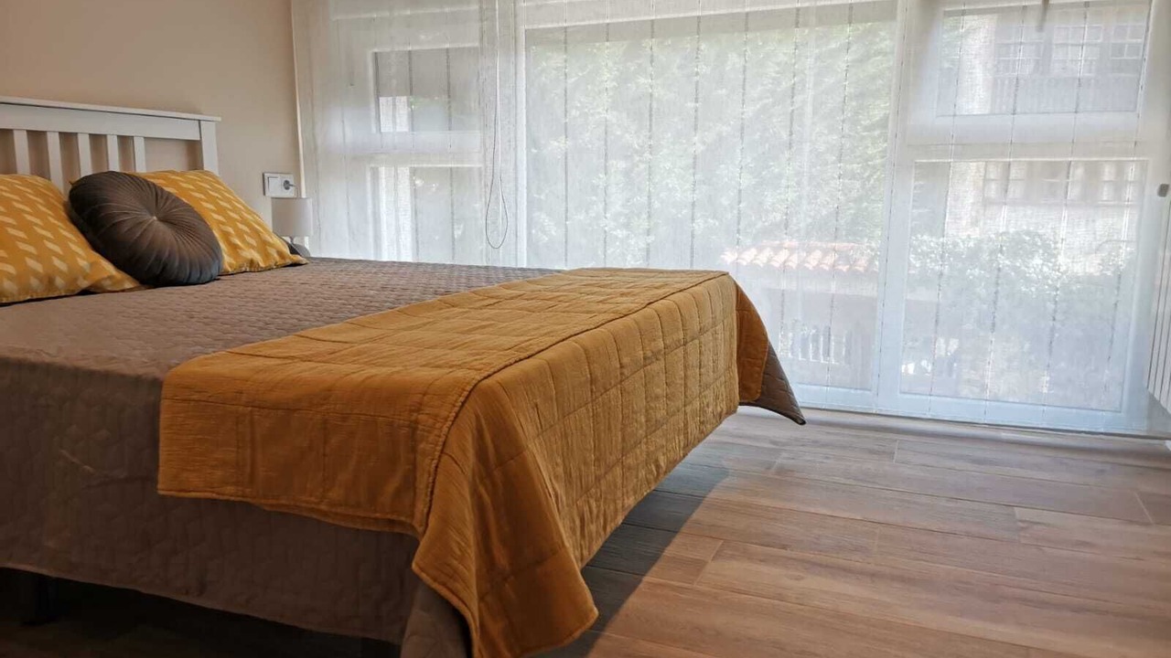 Photo of Bedroom in Parres Municipality