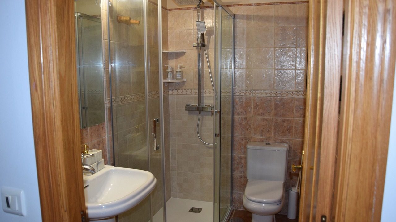 Photo of Bathroom in Tagle