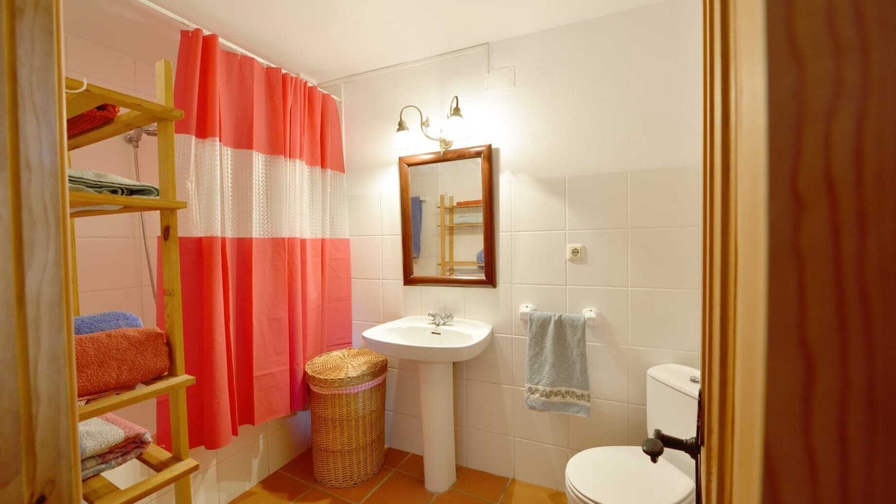 Photo of Bathroom in Peralejos de las Truchas