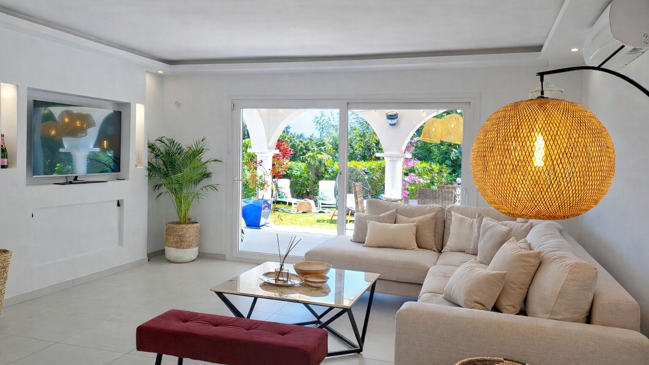 Photo of Livingroom in El Paraiso