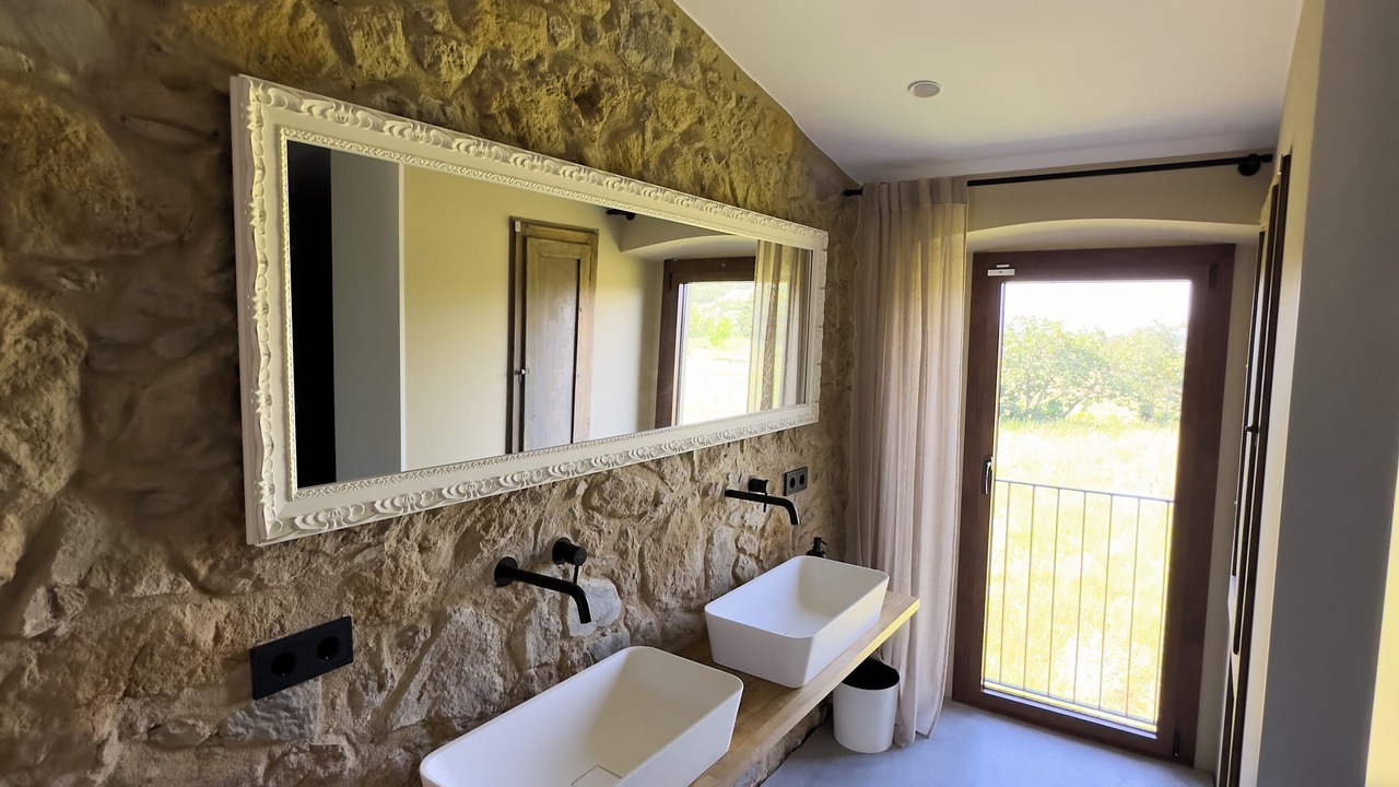 Photo of Bathroom in Juia